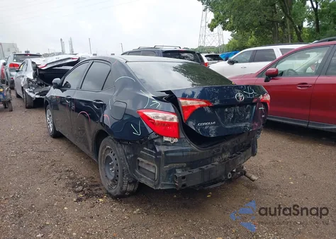 2017 Toyota Corolla Le z USA, uszkodzony, nr VIN 5YFBURHE0HP597542